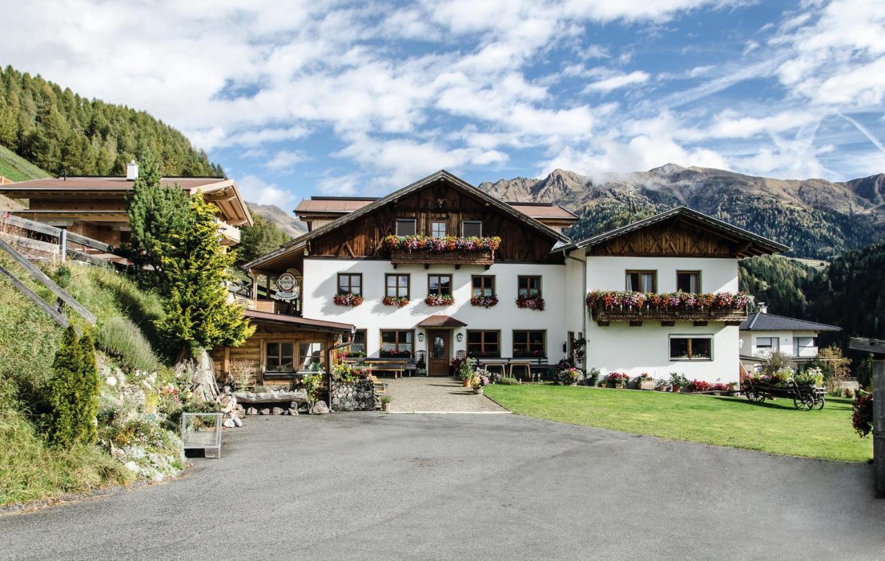Alpengasthof Eppensteiner Navis Exteriér fotografie